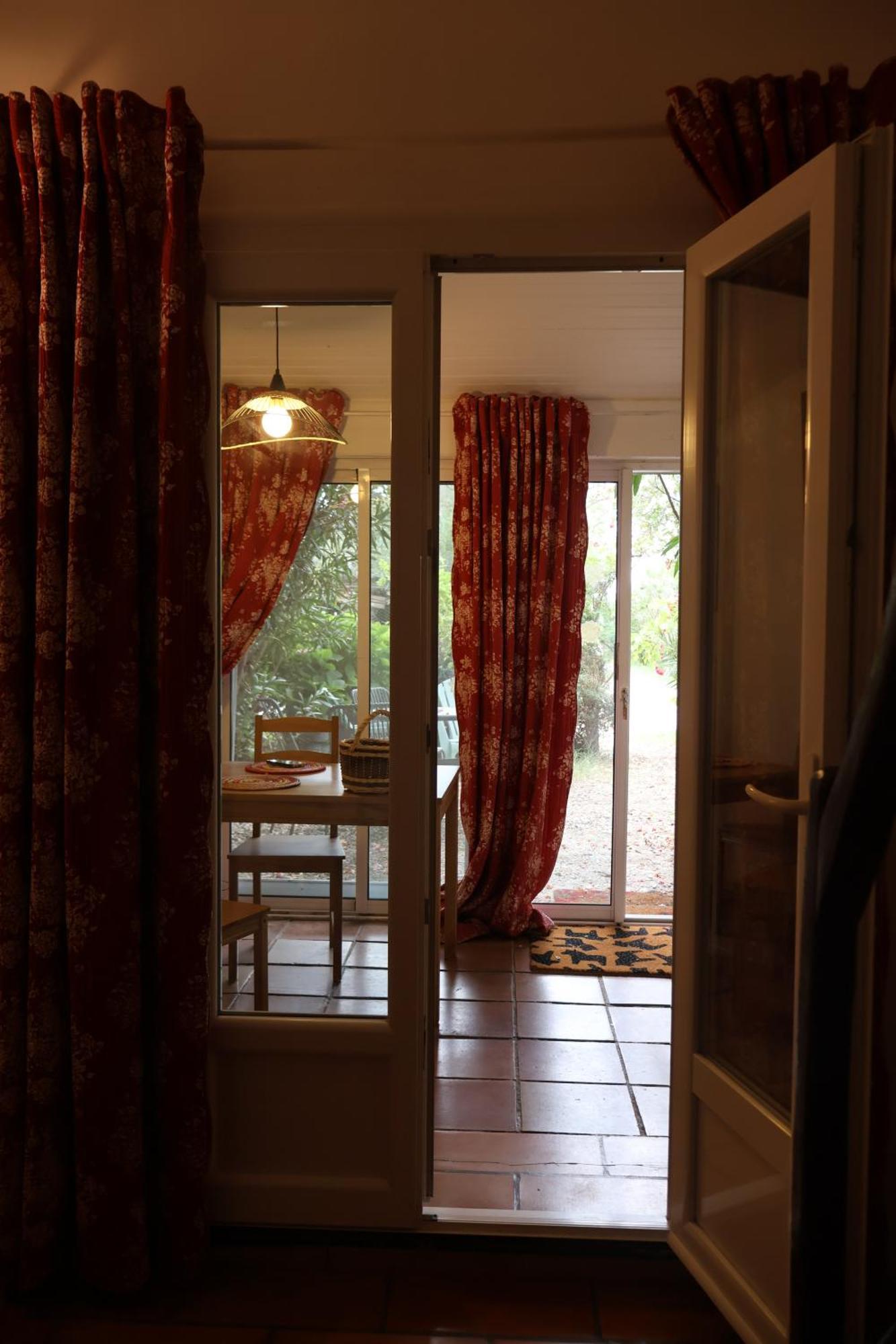 Gites Chambres D'Hotes Mazet Du Marechal Ferrant Saintes-Maries-de-la-Mer Bagian luar foto